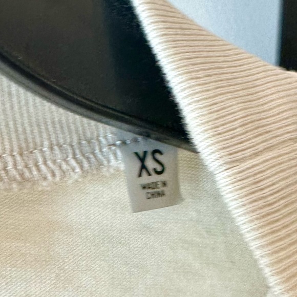 Fear of God Essentials Egg Shell T-shirt - Picture 5 of 6